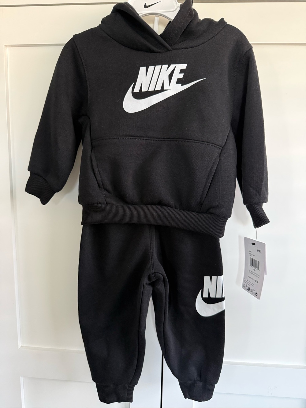 NWT Nike Hoodie and Sweat Pants Size 18M